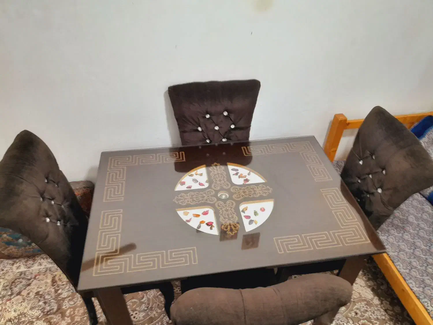 دو دست میز ناهار خوری چهار نفره تمیز و سالم|میز و صندلی غذاخوری|سنگر, |دیوار