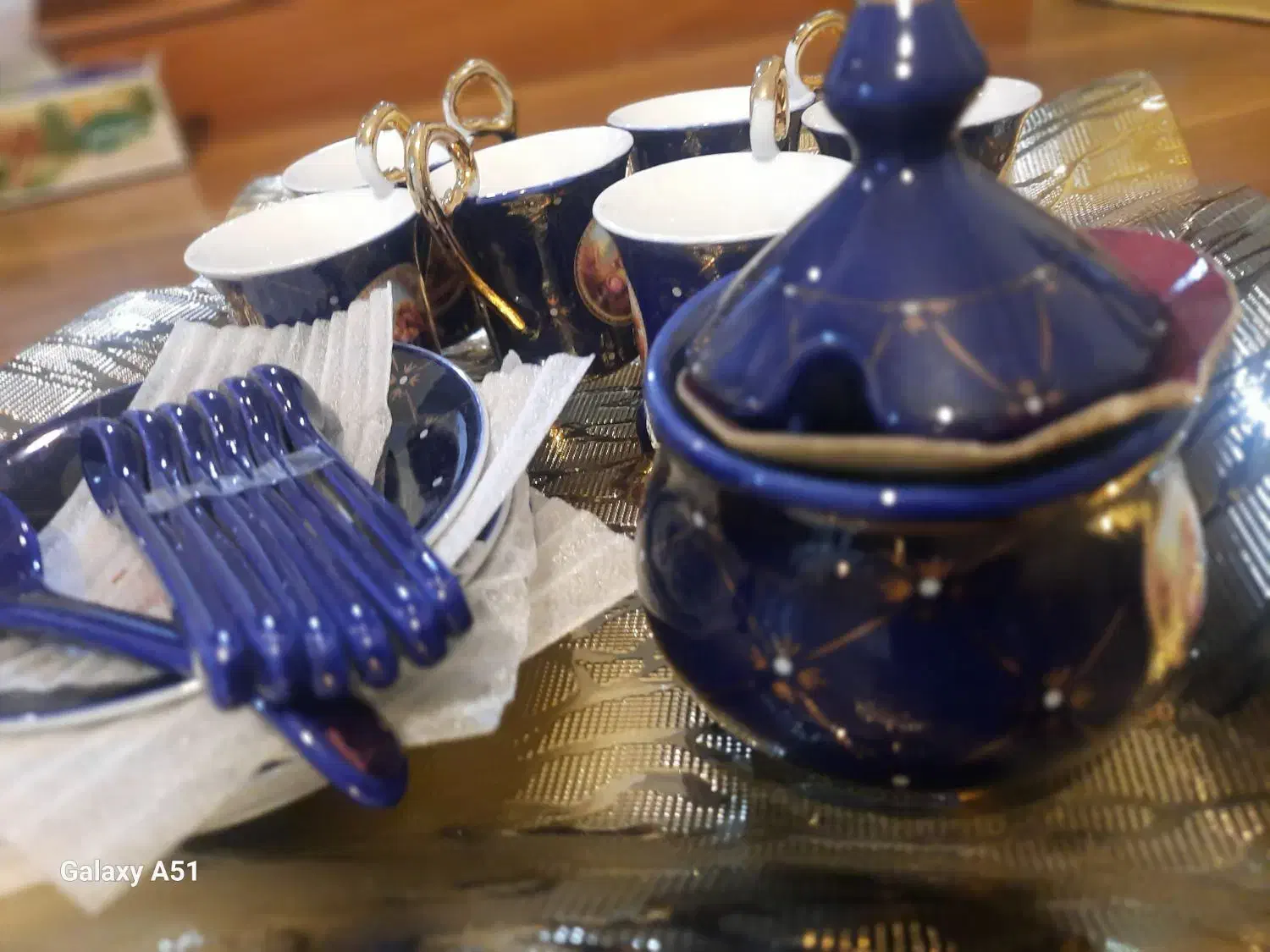 کلکسیون|کلکسیون اشیاء عتیقه|رشت, گلزاران|دیوار