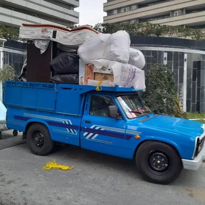 نیسان بار وانت تلفنی کارگر اسباب کشی. ایسوزو.خاور|خدمات حمل و نقل|یزد, |دیوار