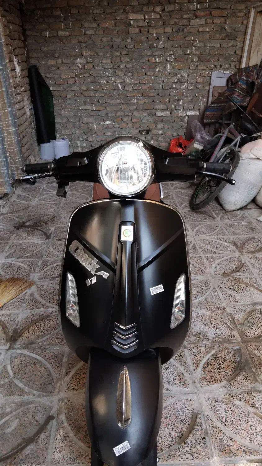 موتور برقی طرح وسپا کلکسیون|موتورسیکلت|بروجرد, |دیوار