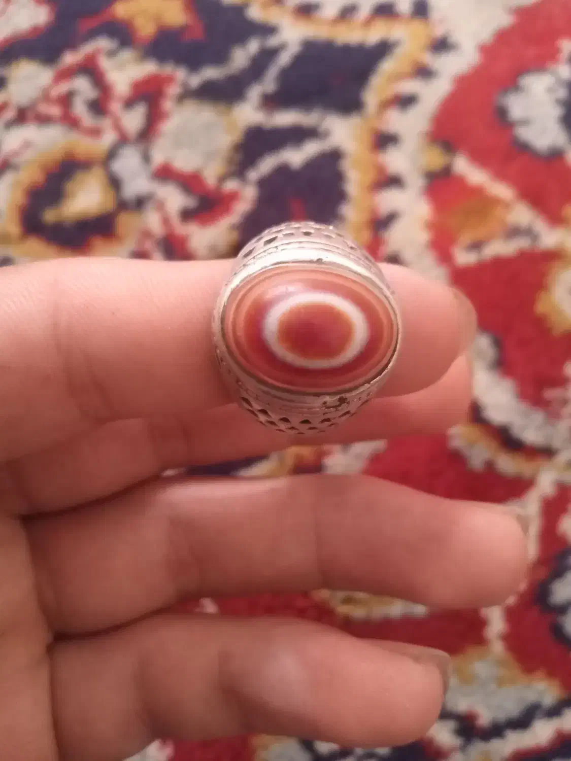 انگشتر باباقوری|کلکسیون اشیاء عتیقه|مبارکه, |دیوار