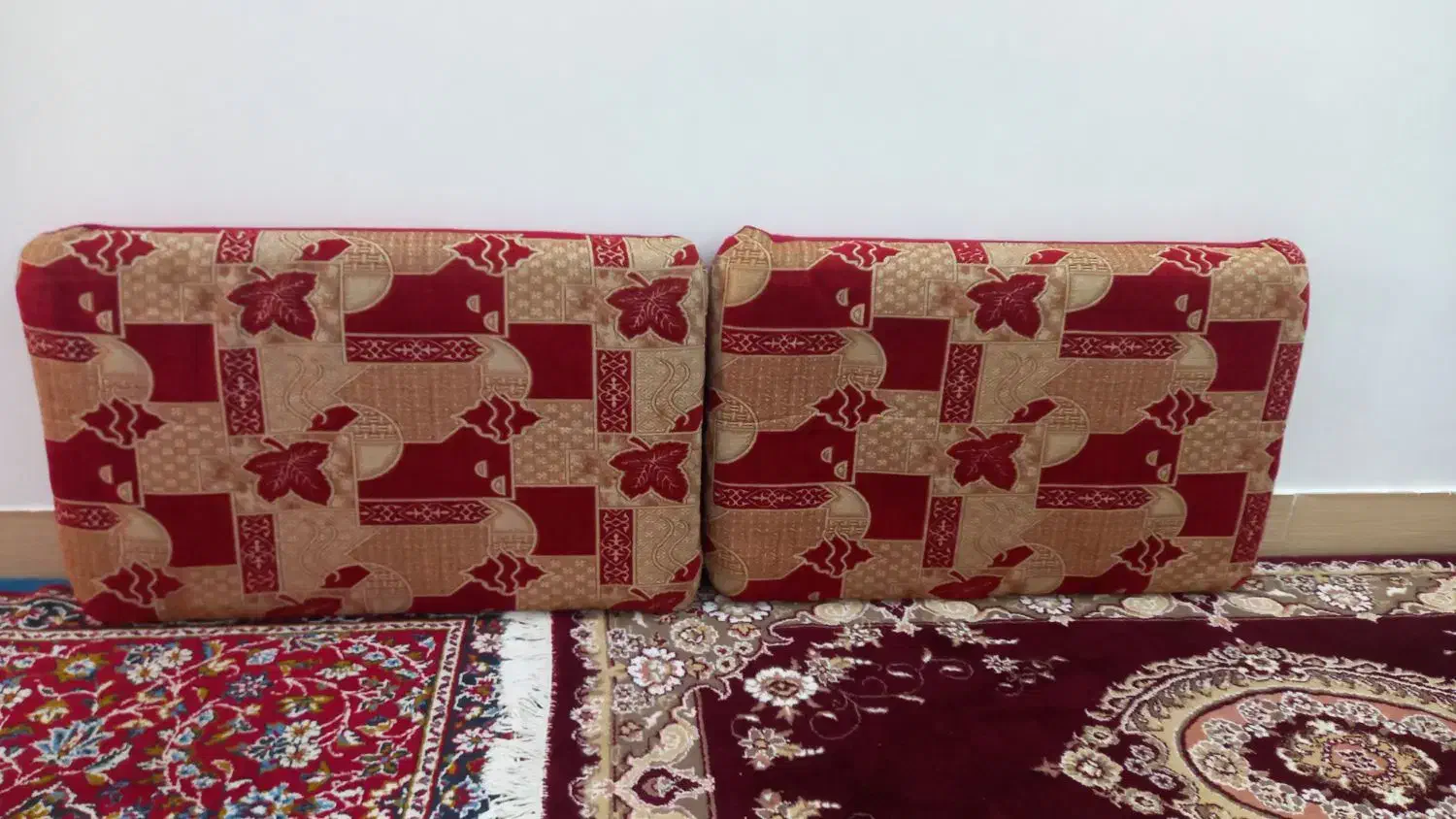 ۱۲عددپشتی شسته تمیزسوسنگرد|پشتی|سوسنگرد, |دیوار