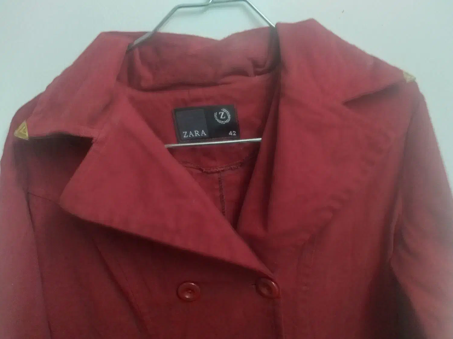 پالتو پاییزی|لباس|بابل, |دیوار