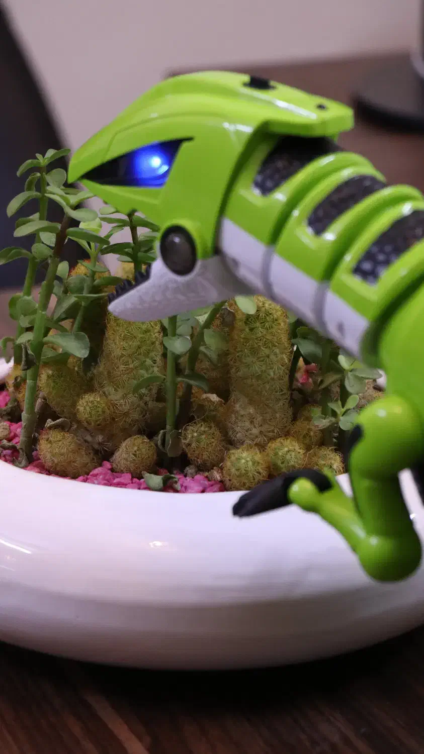 ربات دایناسور کنترلی دودزا و سنسور دار مدل K29|اسباب‌‌بازی|تهران, پردیسان|دیوار