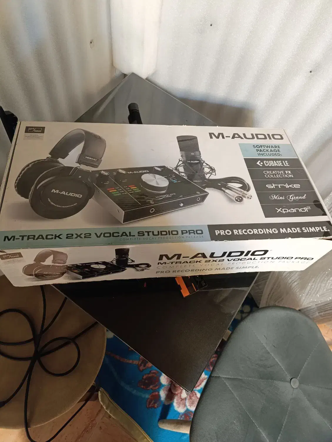 لوازم استودیو|آلات موسیقی|اندیشه, اندیشه فاز ۳|دیوار