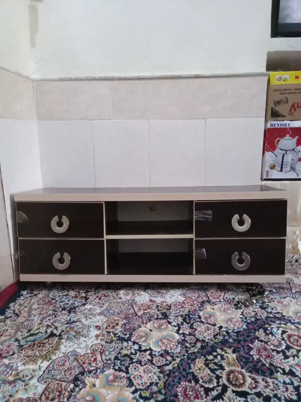 هر خواست زنگ بزنه|میز تلویزیون|قم, عمار یاسر|دیوار