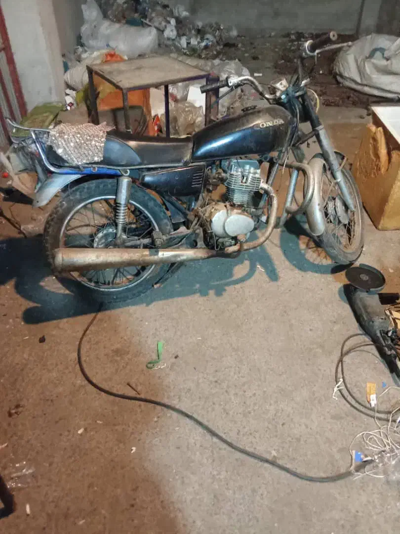 موتور روشن با سند|موتورسیکلت|لشت نشا, |دیوار