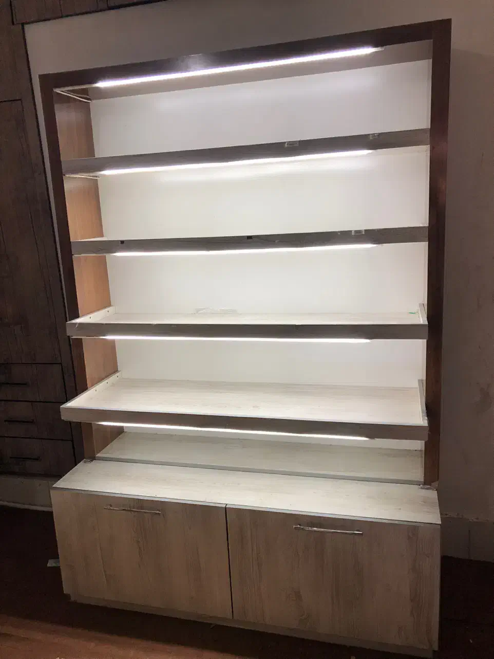 میز صندلی استند|مبلمان اداری|بیرجند, |دیوار