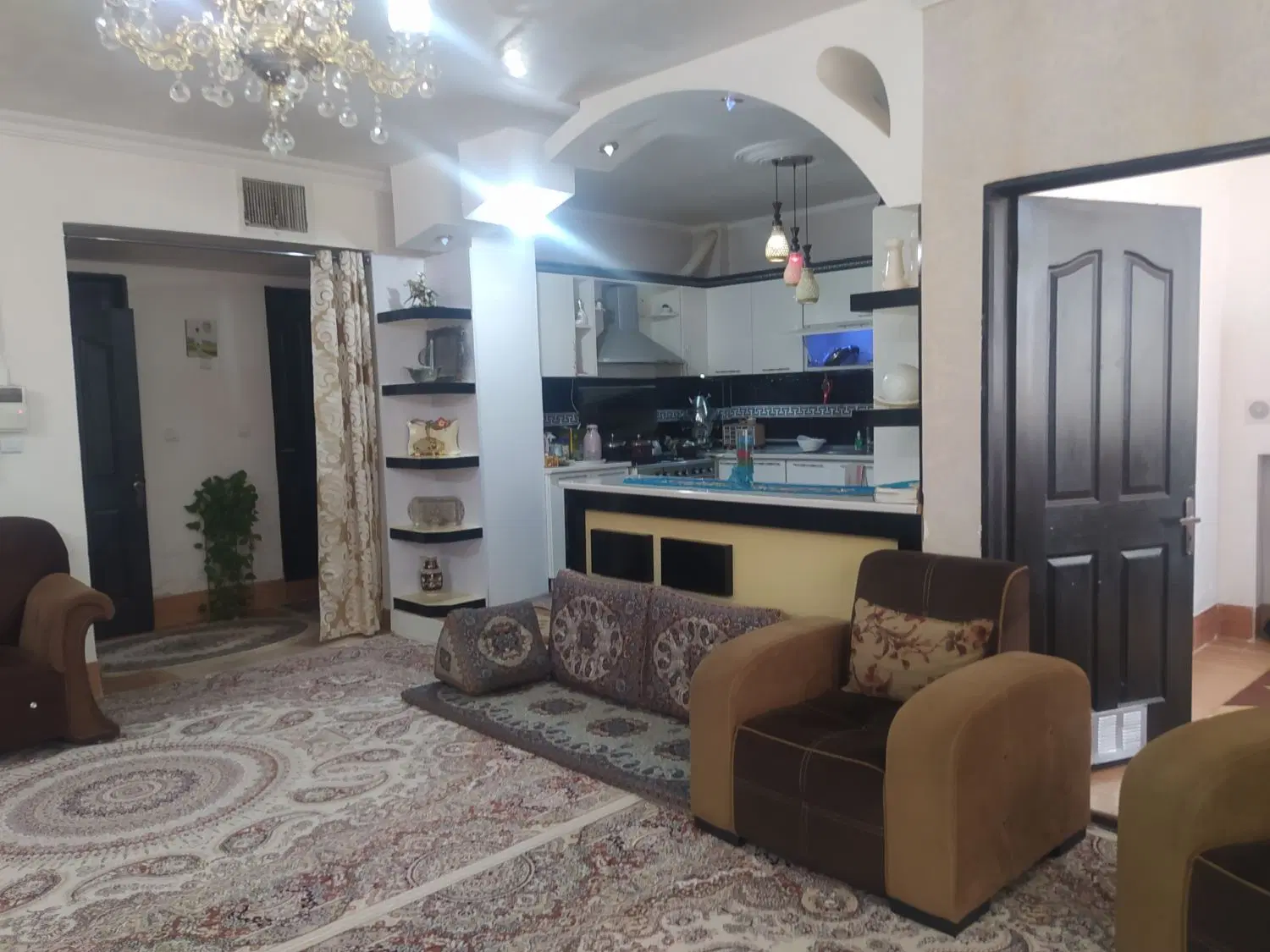 فروش طبقه اول مستقل اوکازیون|فروش آپارتمان|کاشمر, |دیوار