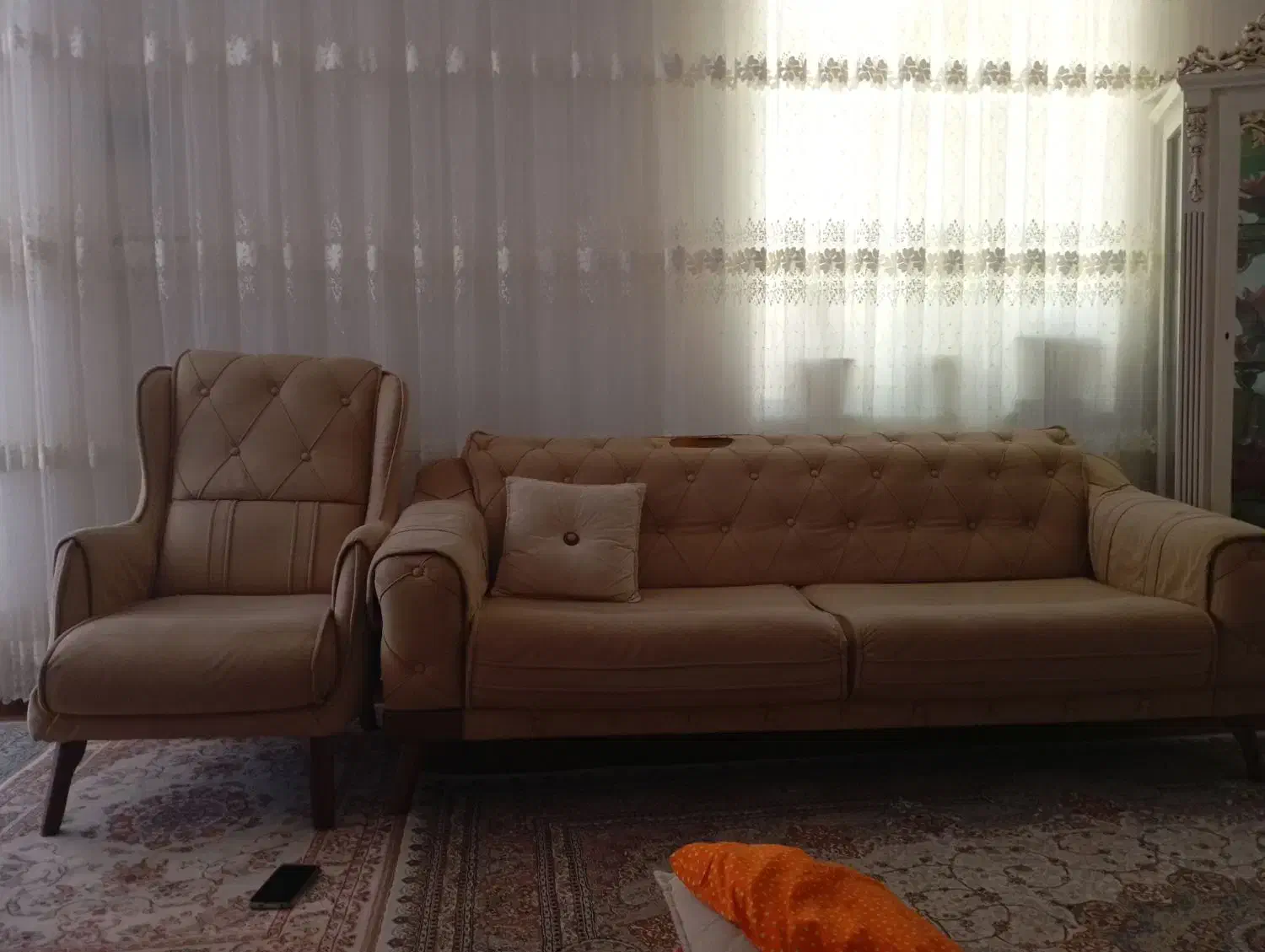 مبل|مبلمان خانگی و میز عسلی|گرمی, |دیوار