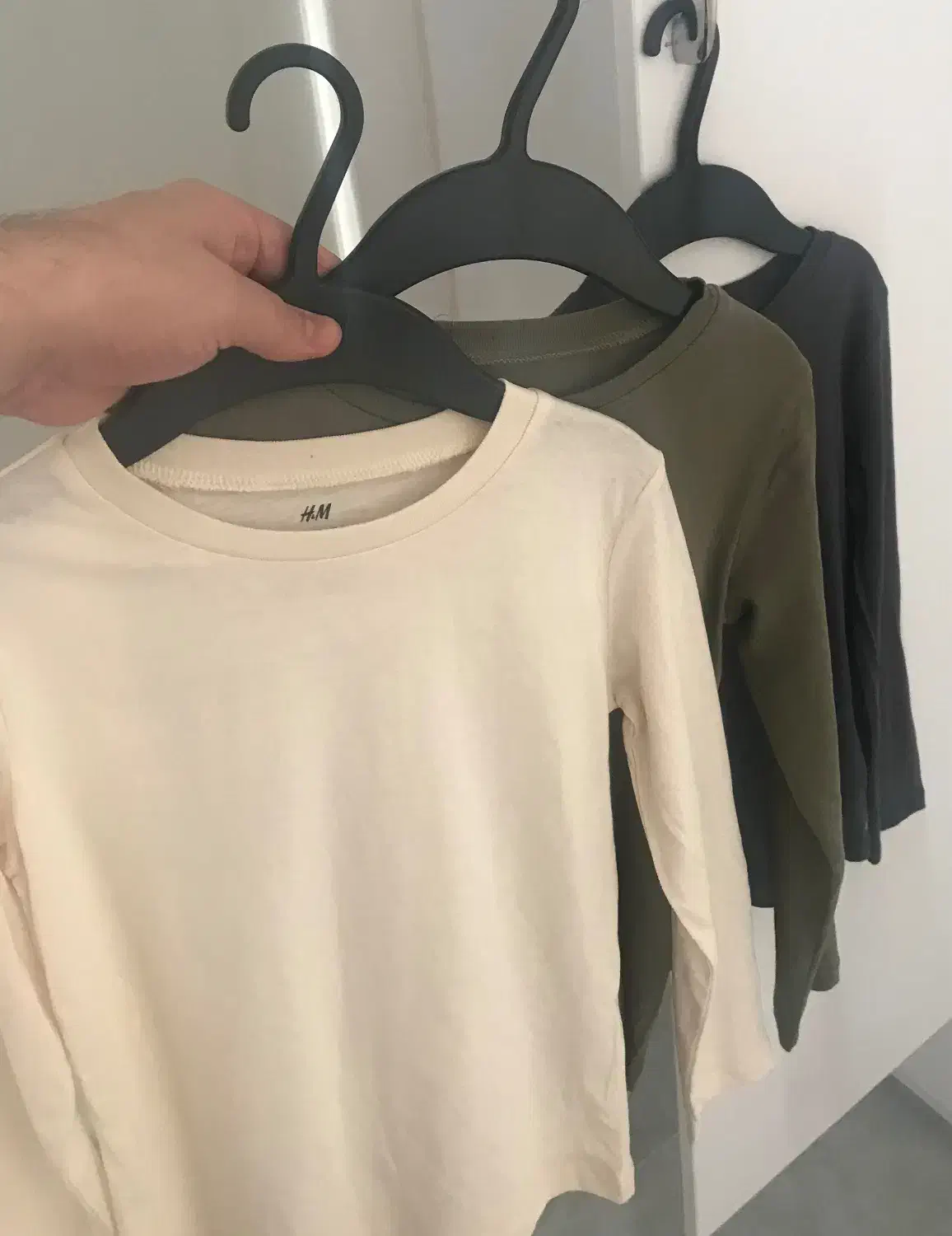 سه تا تی شرت آستین بلند نخی h&m ترکیه|لباس|گنبد کاووس, |دیوار