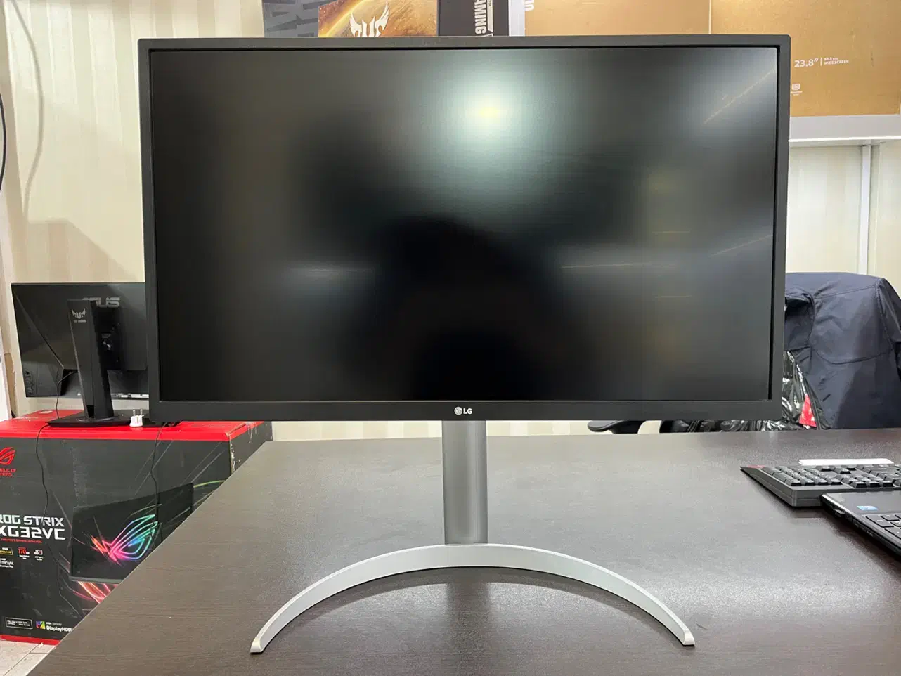 مانیتور ۲۷ اینچ در حد اکبند LG 4k|قطعات و لوازم جانبی رایانه|تبریز, |دیوار