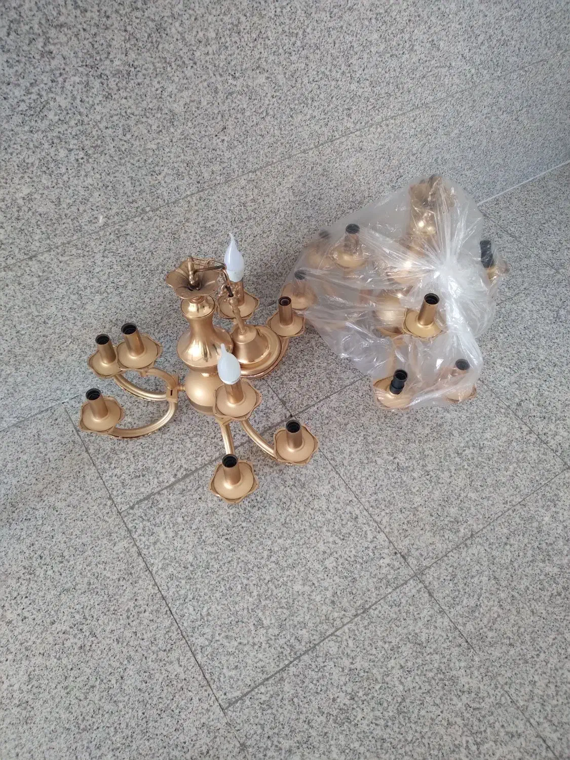 ۲عددلوستر در حد نو|لوستر و چراغ آویز|خوی, |دیوار