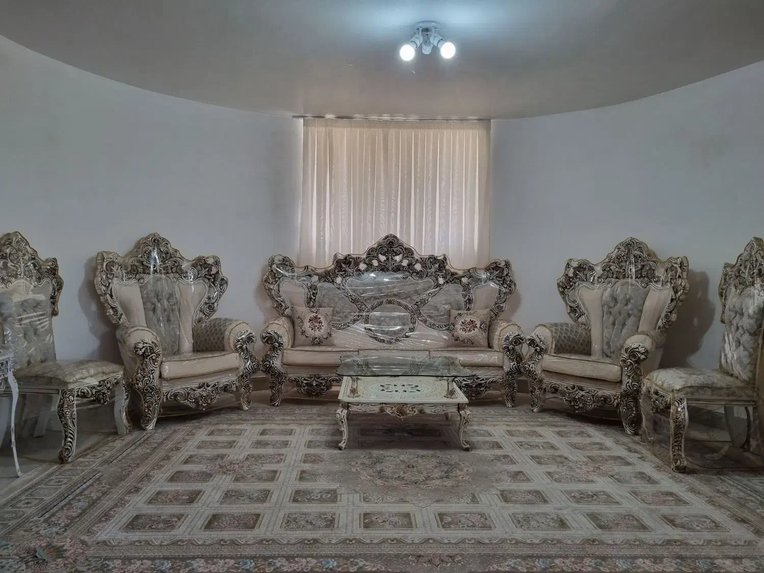 مبلمان سلطنتی|مبلمان خانگی و میز عسلی|لردگان, |دیوار