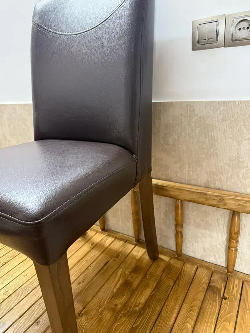 صندلی تمام چرم|میز و صندلی غذاخوری|کازرون, |دیوار