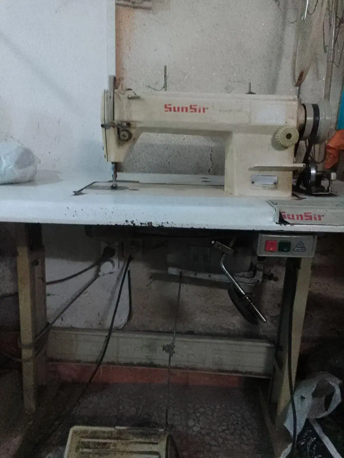 چرخ خیاطی با میزکار|چرخ خیاطی و ریسندگی|آمل, |دیوار