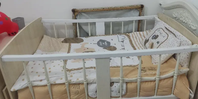 تخت|تخت و صندلی بچه|نیشابور, گنبد سبز|دیوار