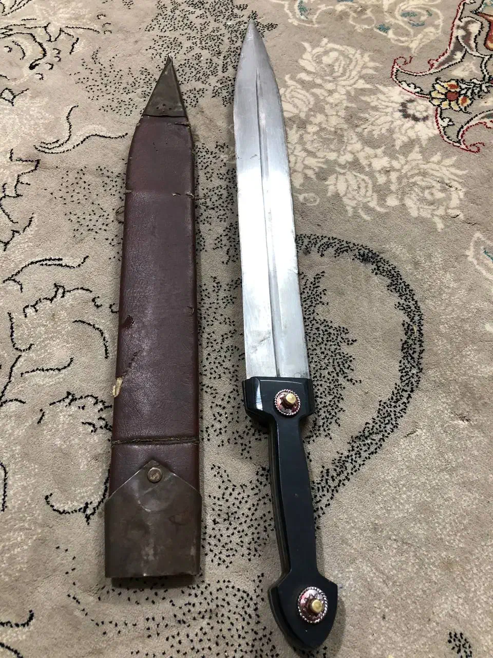 چاقو زنجان با غلاف فابریک|کلکسیون اشیاء عتیقه|ورامین, ورامین|دیوار