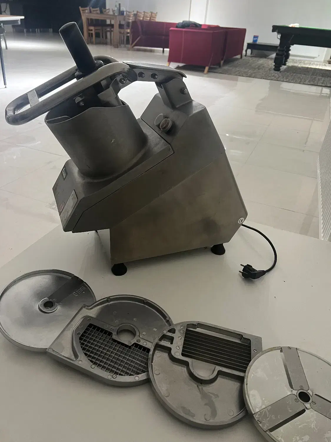 خردکن برقی سیلندری برند توربومکس|فروشگاه و مغازه|شیراز, چوگیاه|دیوار