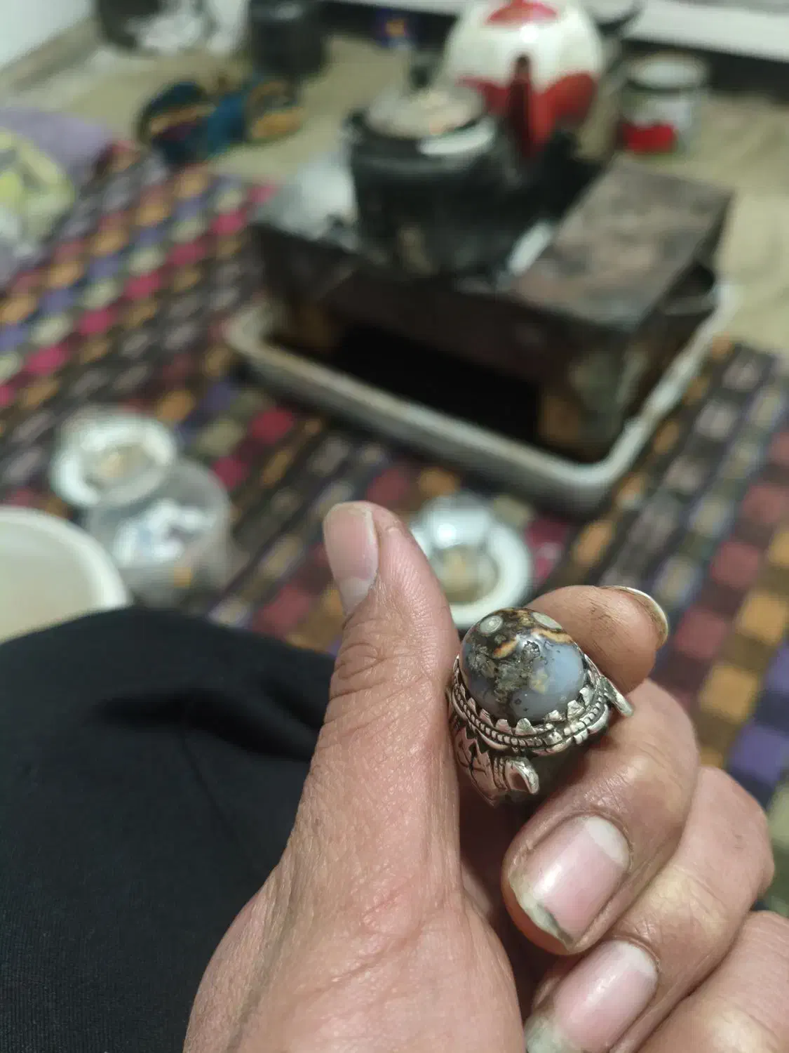 سنگالردد|کلکسیون اشیاء عتیقه|قشم, |دیوار