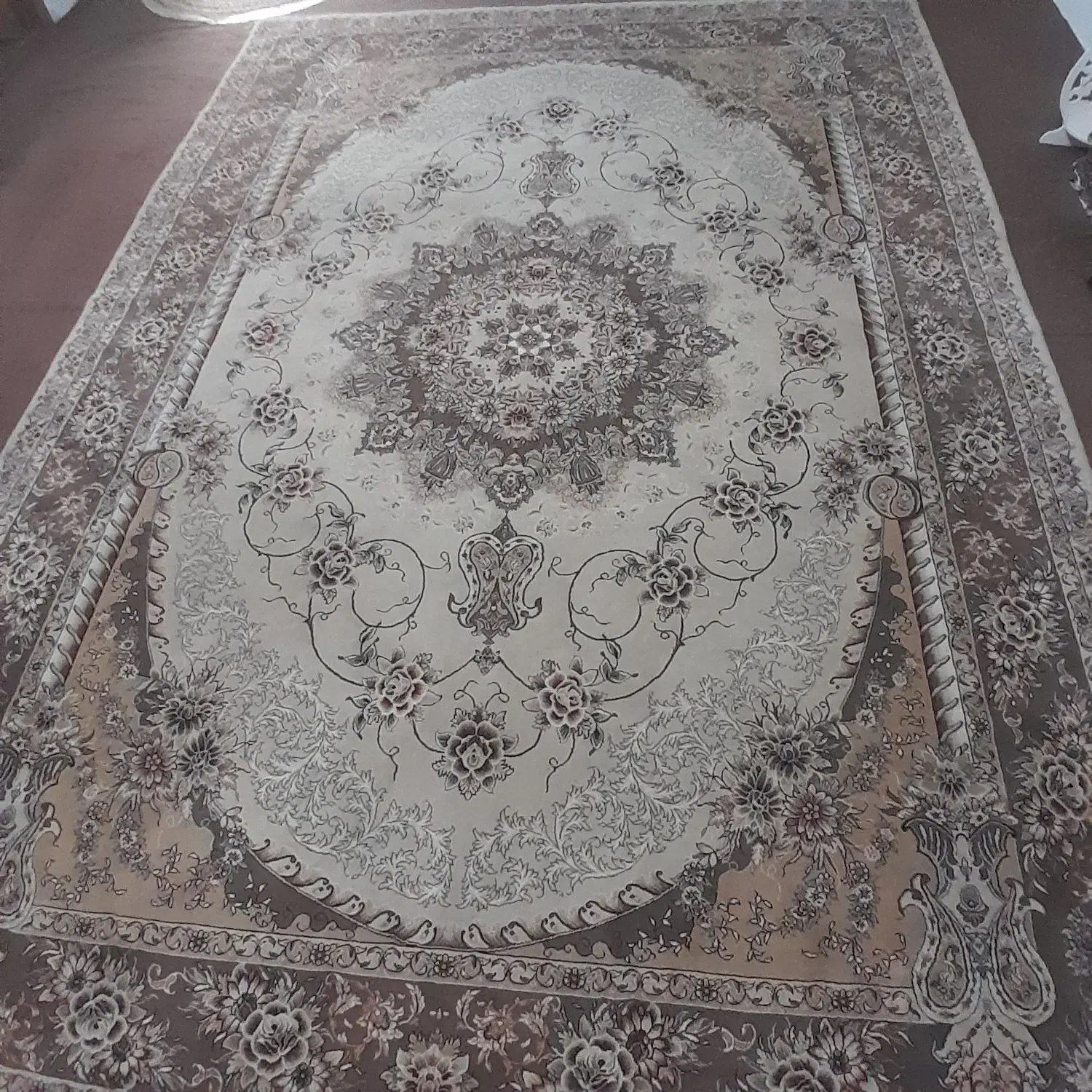 فرش ۹متری ۵۰۰ شانه.تراکم ۱۱۰۰درجه|فرش|لنگرود, |دیوار