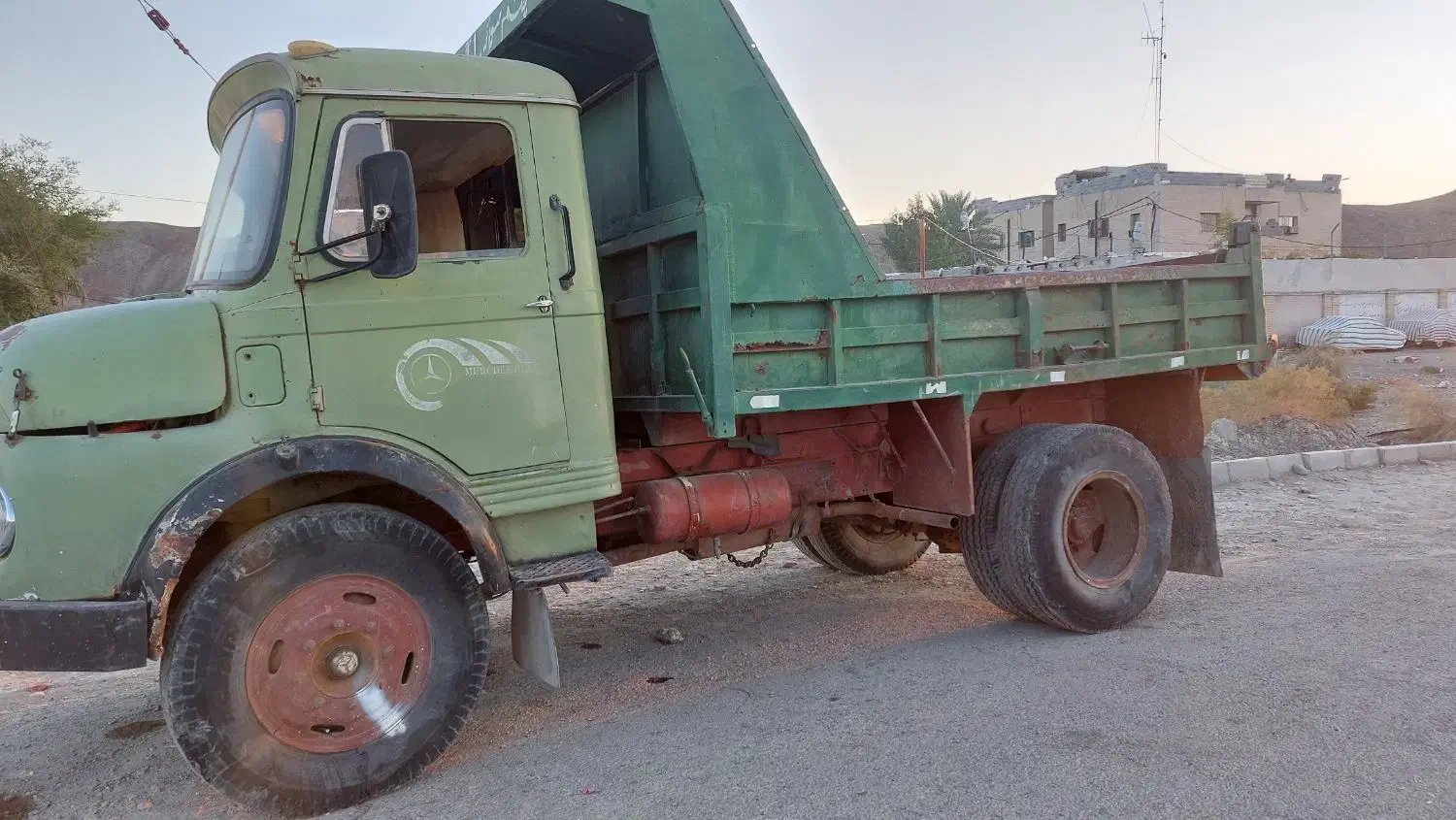 بنز کمپرسی ۹۱۱|خودرو سنگین|قصرقند, |دیوار