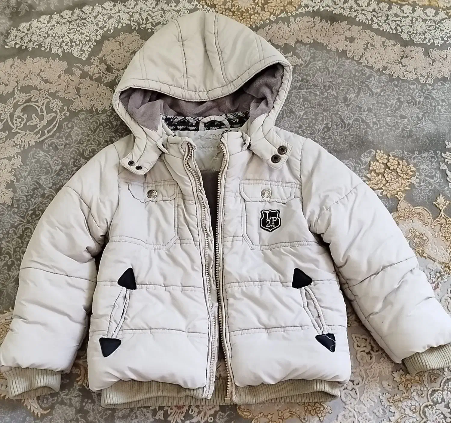 کاپشن پسرانه در حدنو جنس خارجی|کفش و لباس بچه|قرچک, میرزائی شمالی|دیوار