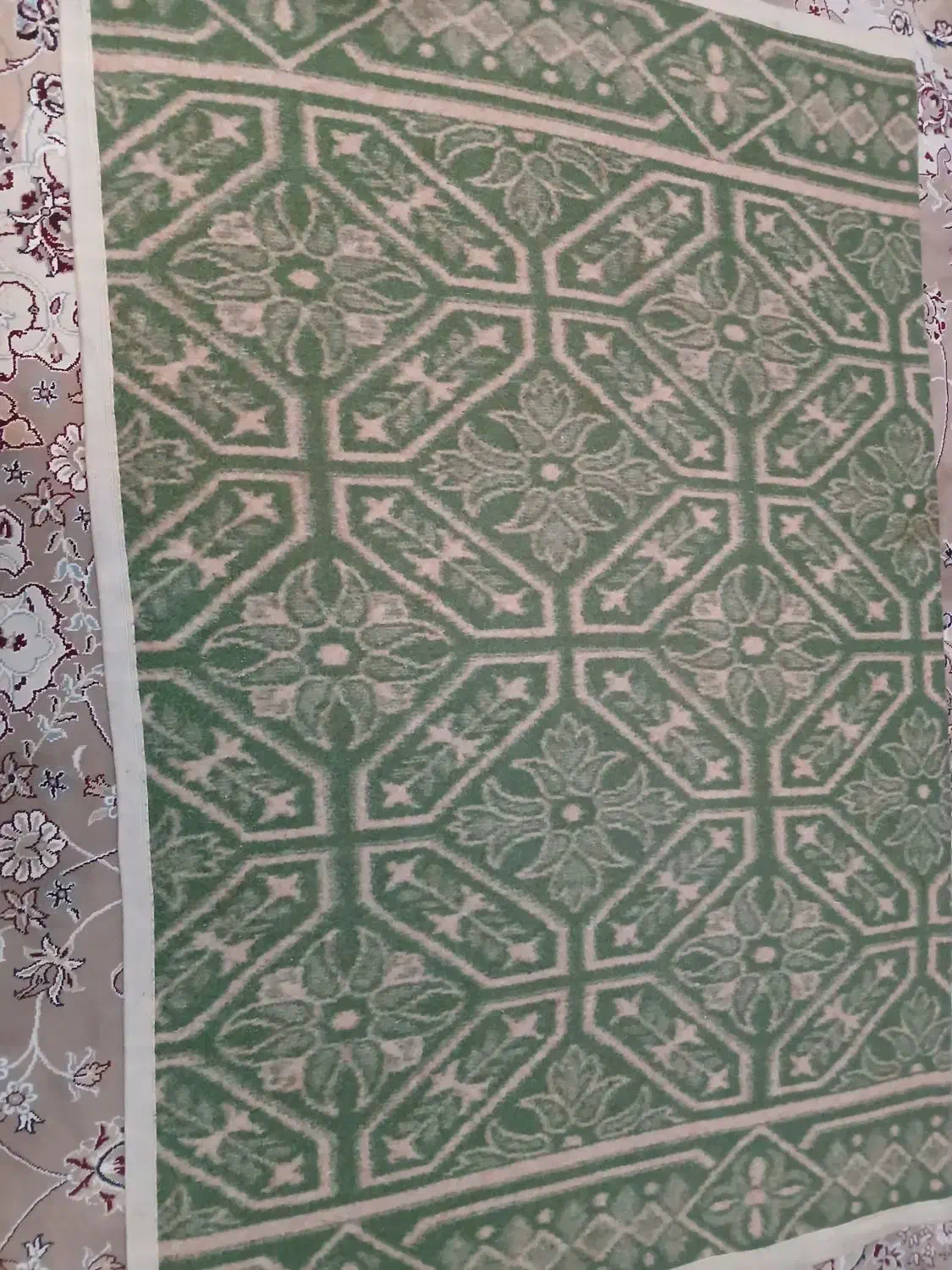 پتو پلنگی|رختخواب، بالش، پتو|نیشابور, مدرس|دیوار