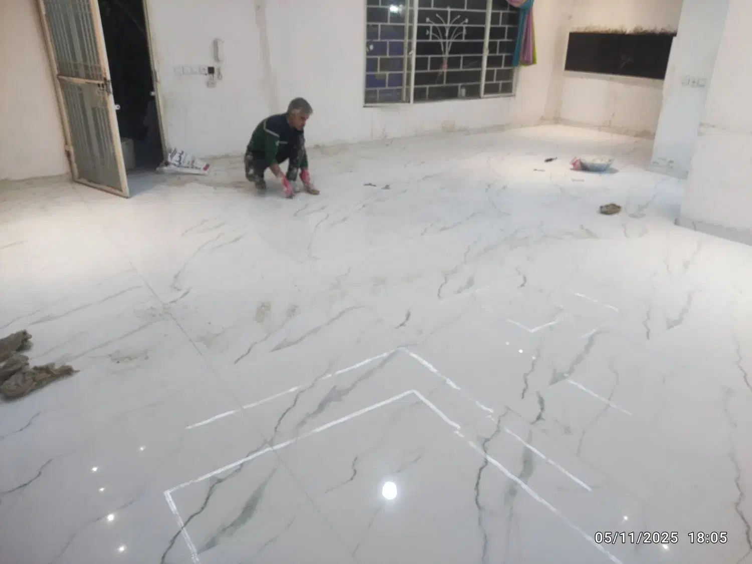 سرامیک کاری و کاشی کاری|خدمات پیشه و مهارت|مشهد, سیلو|دیوار