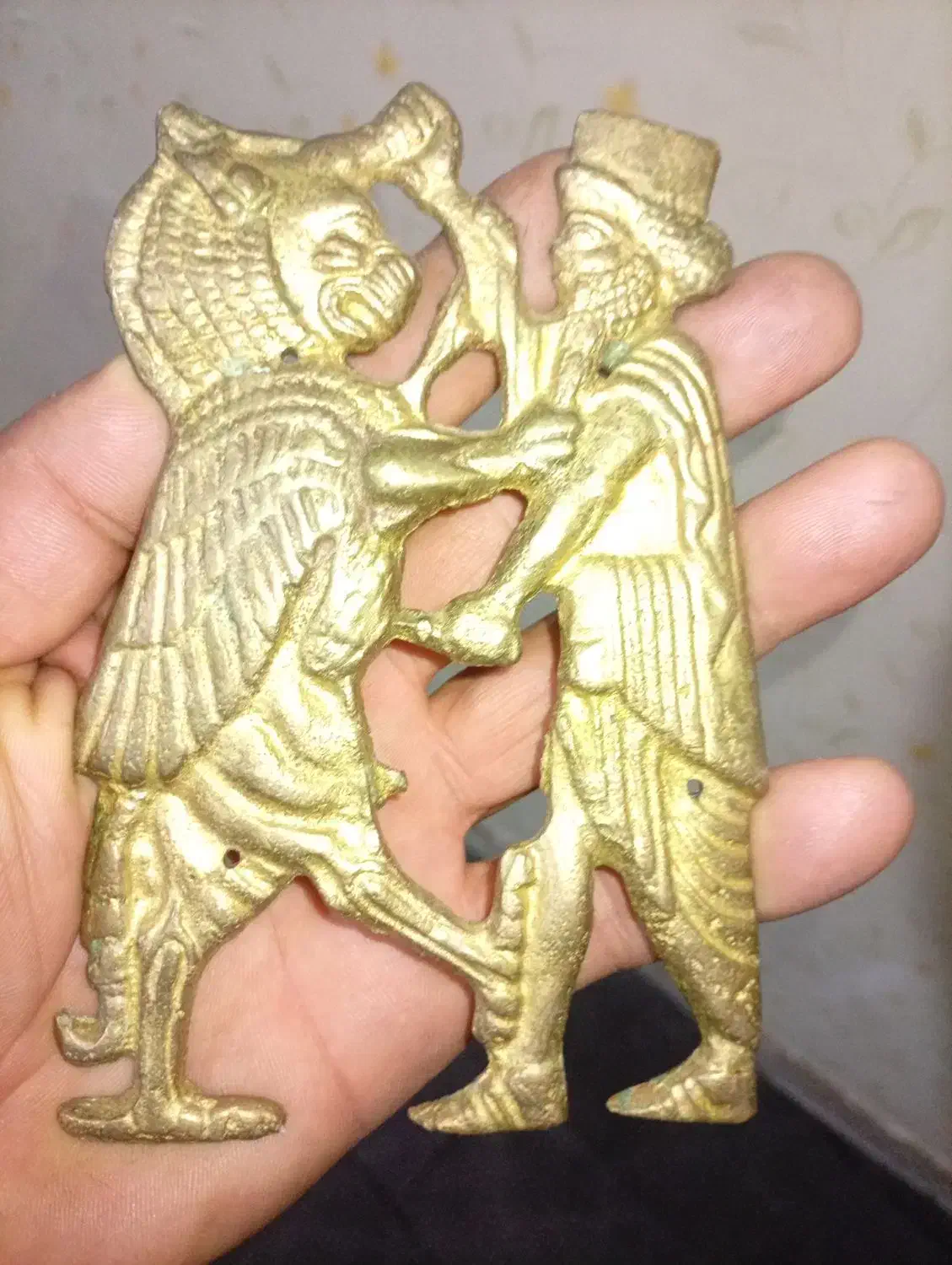 دیوار کوب برنجی فروشی|مجسمه، تندیس، ماکت|قرچک, مهدیه|دیوار