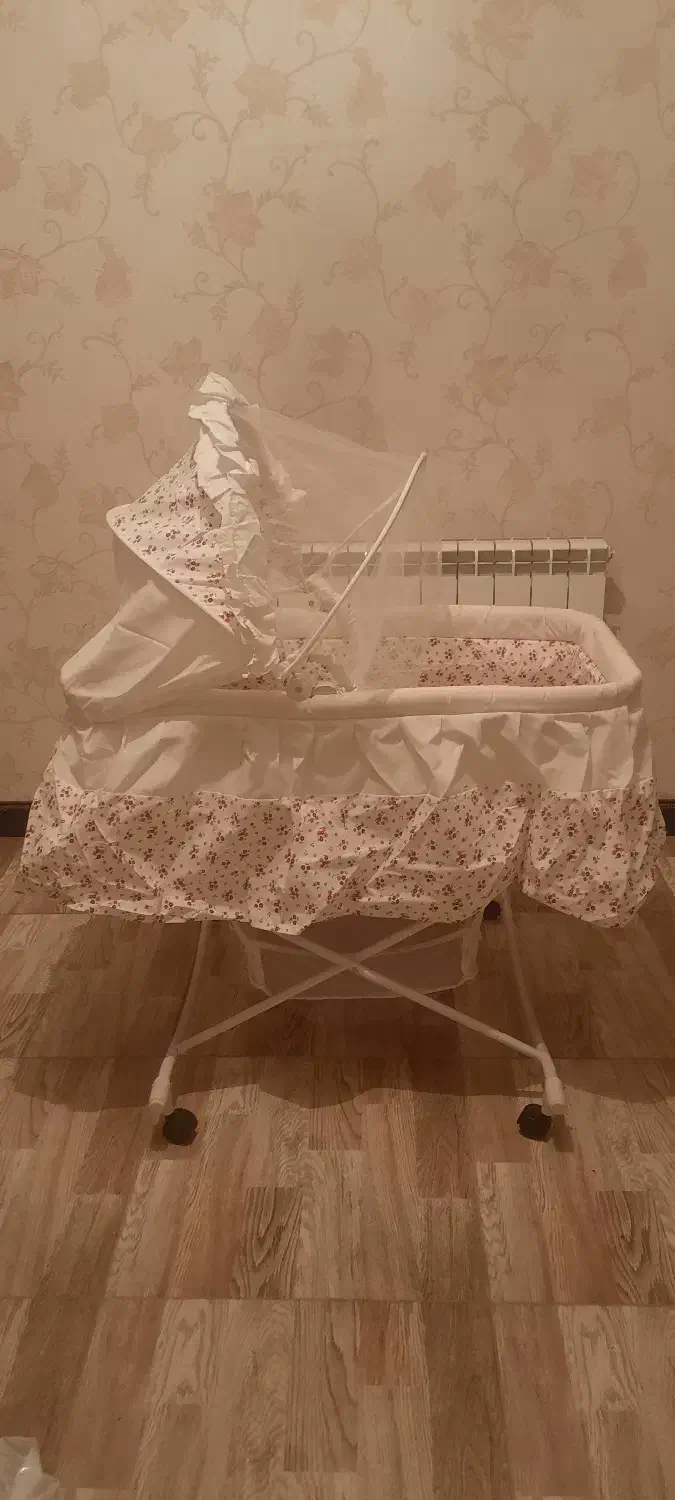 ننو ، گهواره کودک|تخت و صندلی بچه|تهران, جی|دیوار