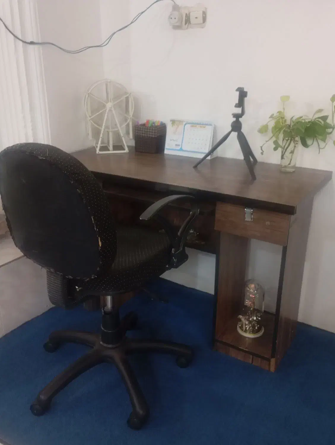 میز تحریر|میز تحریر و کامپیوتر|قرچک, مهدیه|دیوار