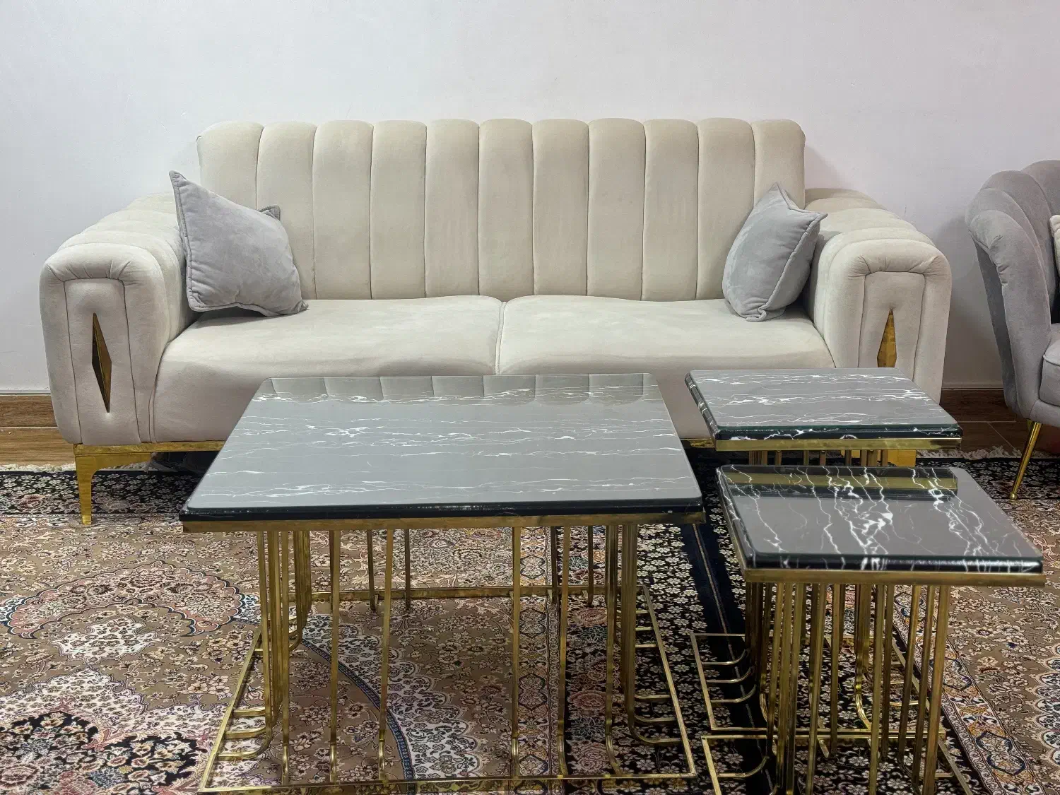 مبل راحتی ۷نفره|مبلمان خانگی و میز عسلی|رشت, حمیدیان|دیوار