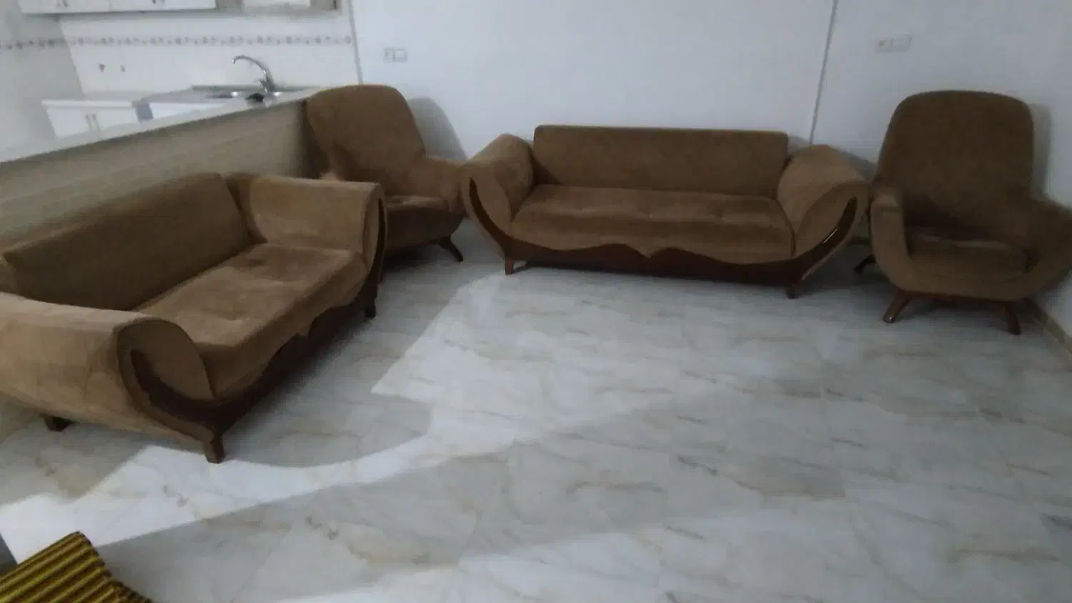 مبل و میز تلویزیون و ویترین|مبلمان خانگی و میز عسلی|ماهدشت, |دیوار