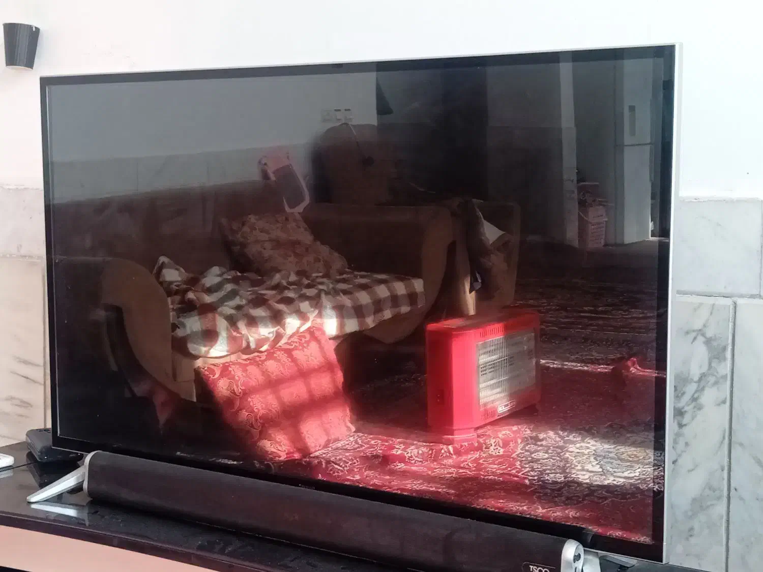 تلویزیون راک|تلویزیون و پروژکتور|شیروان (خراسان), |دیوار