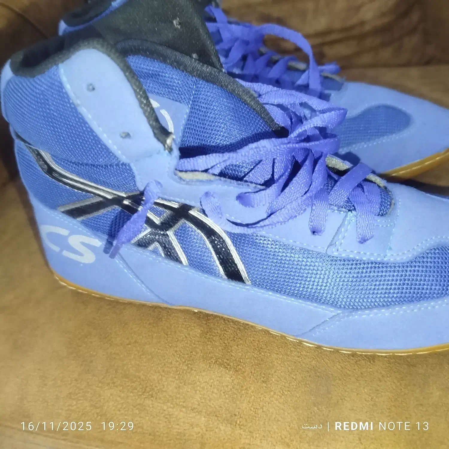 یک‌جفت کفش کشتی|تجهیزات ورزشی|خرم‌آباد, |دیوار