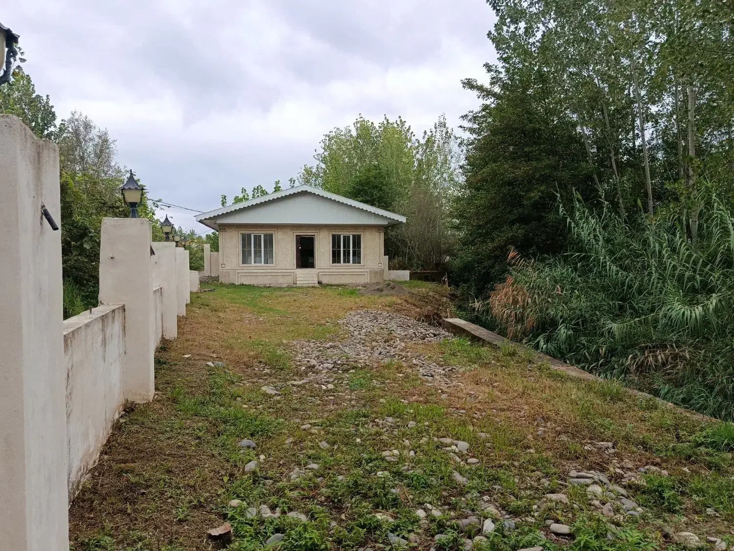 ویلاباغ۴۲۰متر کناررودخانه گیلان رشت سنگر|فروش خانه و ویلا|سنگر, |دیوار