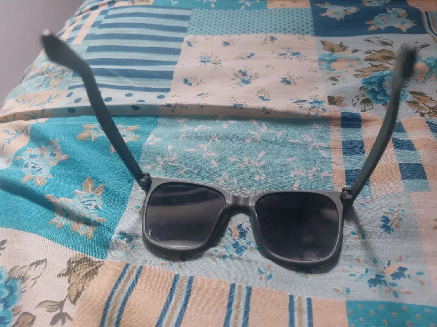 عینک آفتابی برند دیور (کپی)|زیورآلات و اکسسوری|خور (فارس), |دیوار