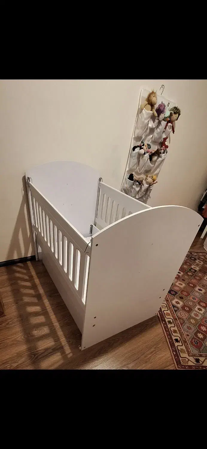 تخت و کمد کودک کاملا سالم|تخت و سرویس خواب|تهران, ارم|دیوار