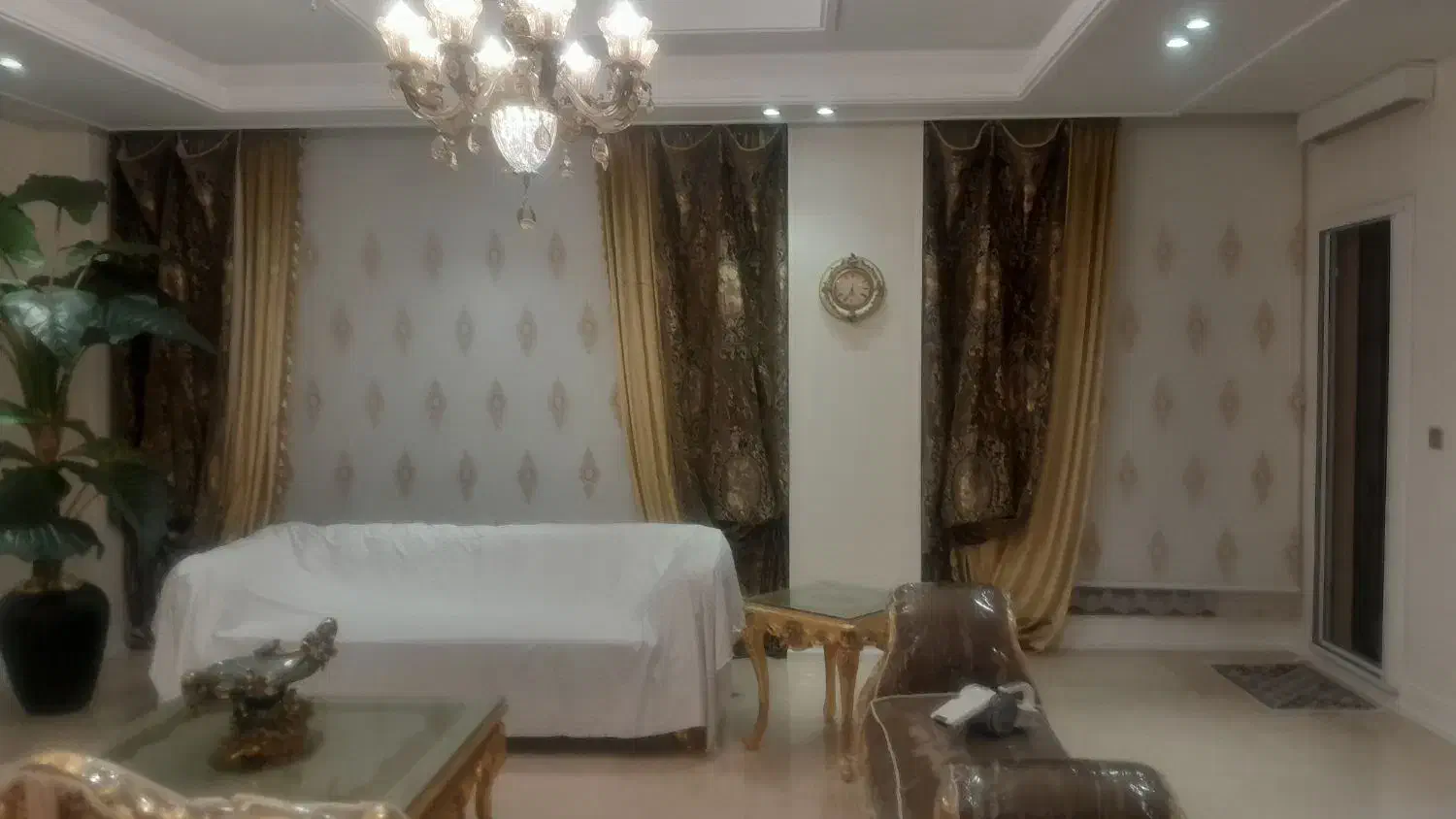 خیاط دوخت پرده.قیمت کارگاهی برای عموم.همکاران|پرده، رانر، رومیزی|تهران, صادقیه|دیوار