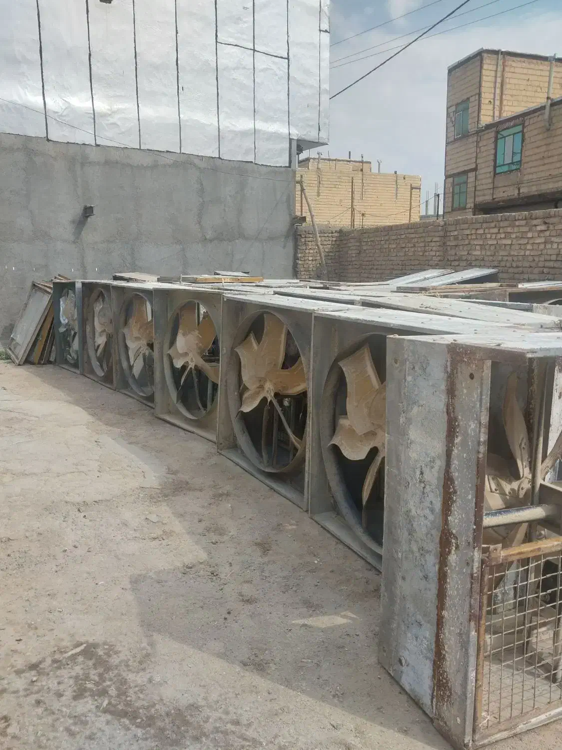 آسیاب و میکسر و هواکش ۱۴۰ و جت هیتر مرغداری|ماشینآلات صنعتی|بیجار, |دیوار