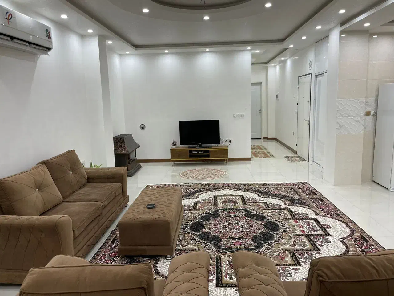اپارتمان مبله تمیز لوکس|اجارهٔ کوتاهمدت ویلا و باغ|بوشهر, |دیوار