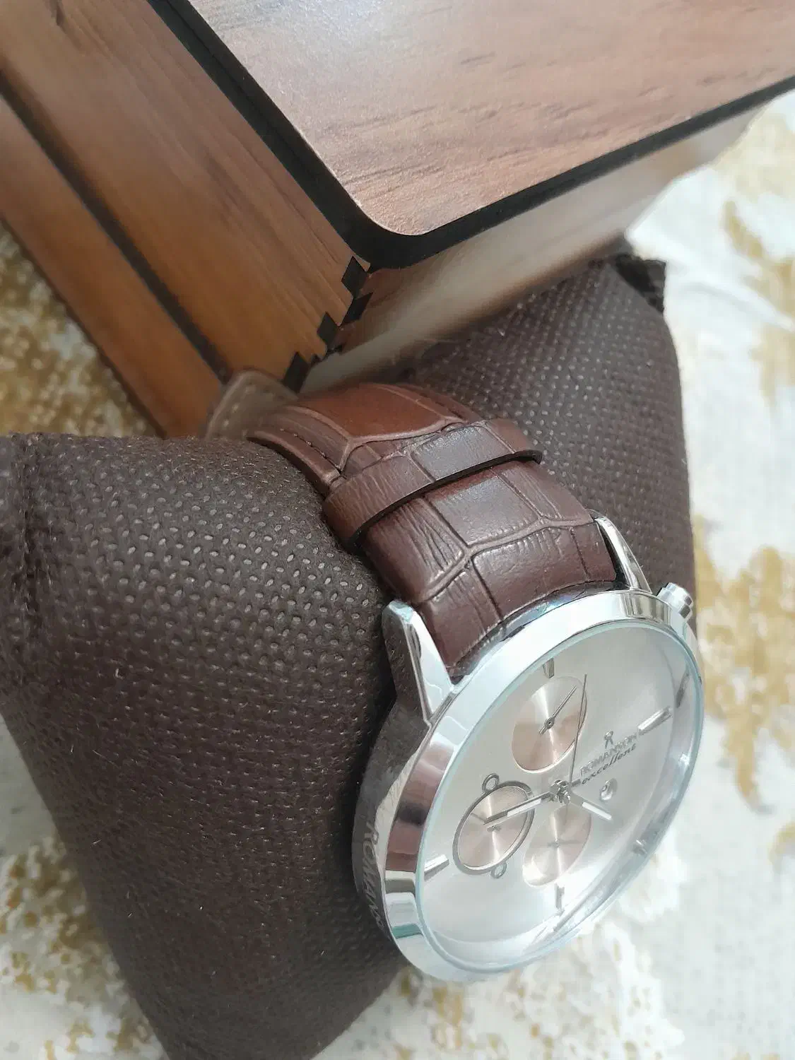 ساعت رومانسون بهمراه کارت گارانتی|ساعت|رشت, دخانیات|دیوار