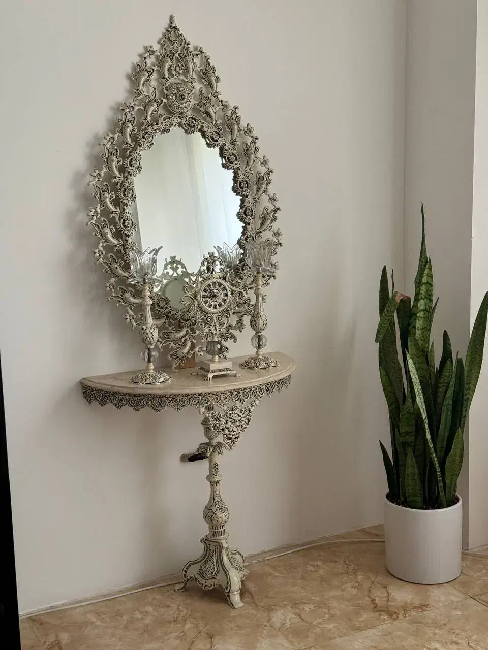 آینه کنسول .ویترین۴طبقه. تابلوفرش جنس الیاژ|بوفه، ویترین، کنسول|آمل, |دیوار