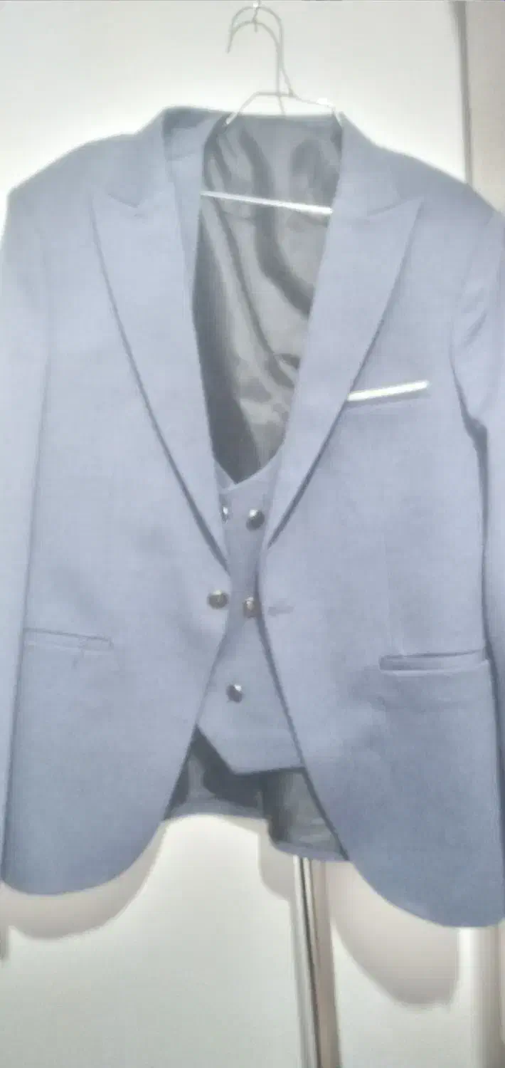 کت وشلوار|لباس|پاکدشت, حصار امیر|دیوار