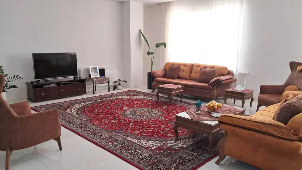 واحد ۱۷۰ متری- خوش نقشه و نورگیر- کوچه سلطانی|فروش آپارتمان|بجنورد, |دیوار