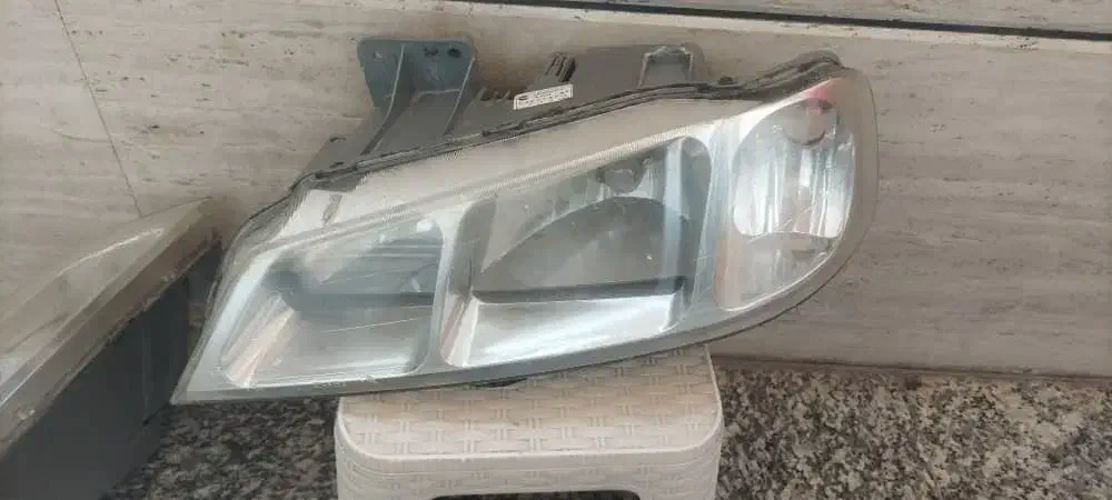 چراغ ماشین پارس و پراید|قطعات یدکی و لوازم جانبی|اهواز, زیباشهر|دیوار