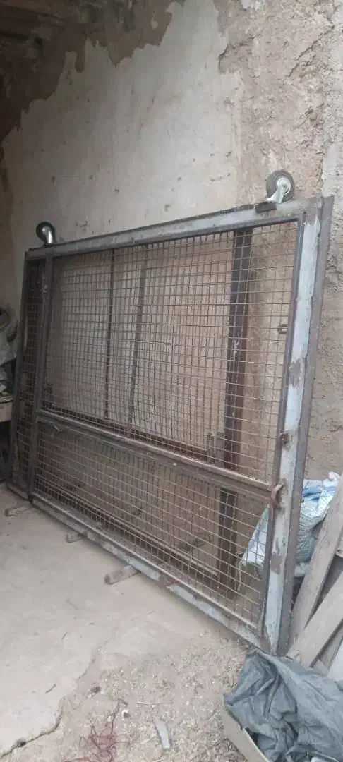 درب آهنی باغی|مصالح و تجهیزات ساختمان|سیاخ دارنگون, |دیوار