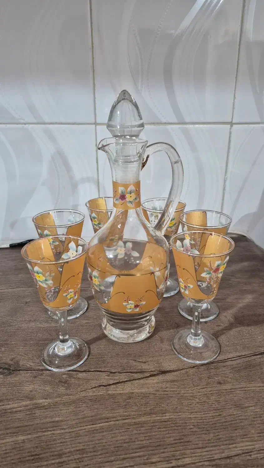 بطری و جام شش عددی|ظروف سرو و پذیرایی|اشتهارد, |دیوار