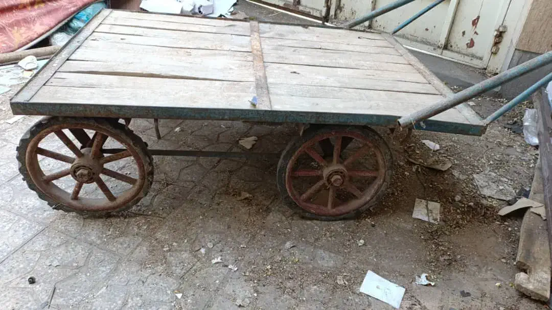 گاری چهارچرخ|ابزارآلات|شیراز, سیاه سنگ|دیوار